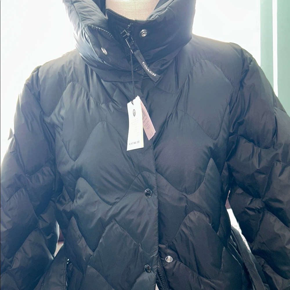 NWT- Coach Women's Large Black Down Puffer Jacket. W/FREE GLOVES Size L/XL - Picture 4 of 13